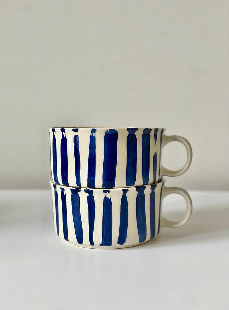 Art & Manufacture Patterned White Irregular lines mugs Set of 2