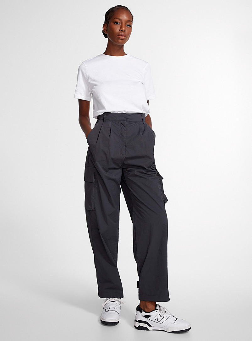 Icône Oxford Anthracite cargo parachute pant for women