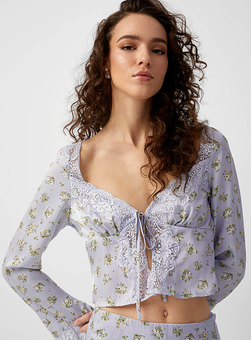 Icône Patterned Blue Lace and flowers tie-cord blouse for women