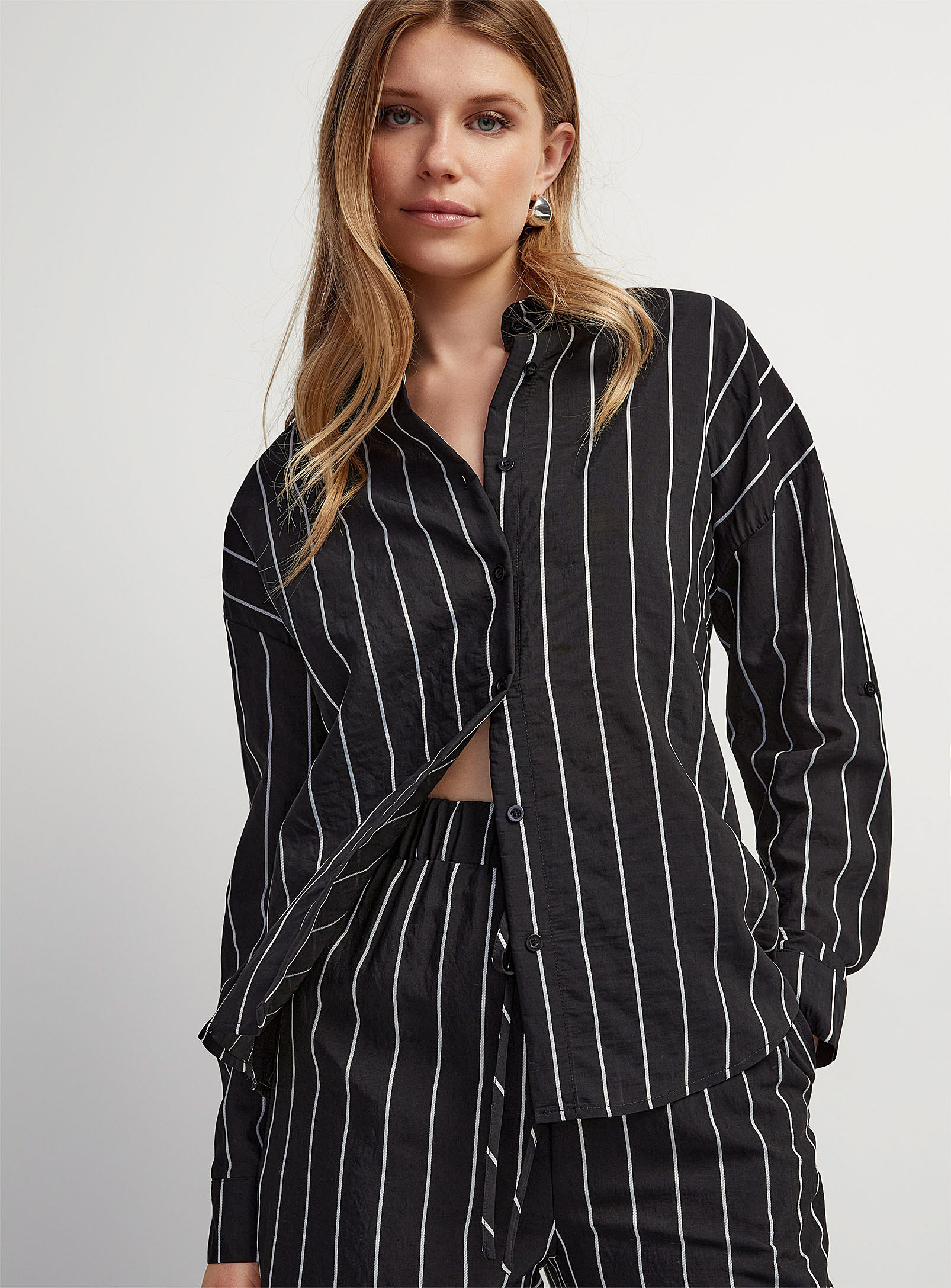 Icone Contrasting Stripes Loose Shirt In Black And White