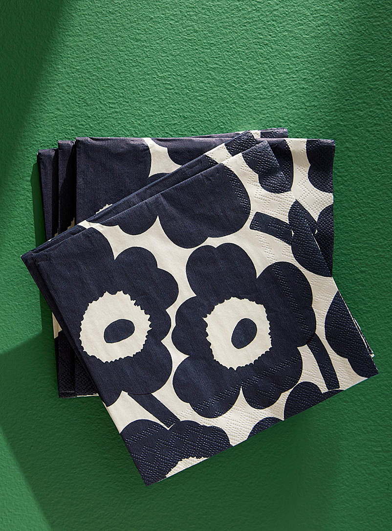 Marimekko: Les serviettes en papier fleurs marine Unikko 12,5 x 12,5 cm. Paquet de 20. Écru à motifs