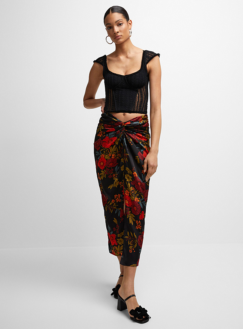 Icône Patterned Black Vibrant flowers knotted detail long skirt for women