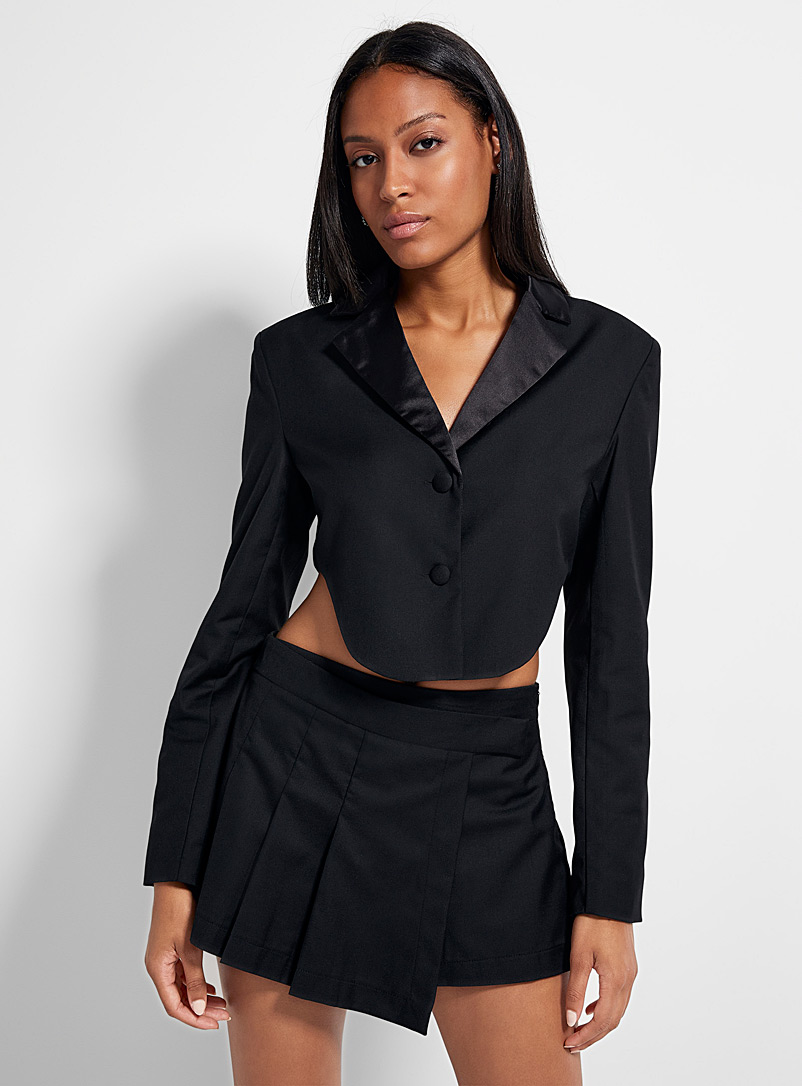 Icône Black Satiny collar cropped blazer for women