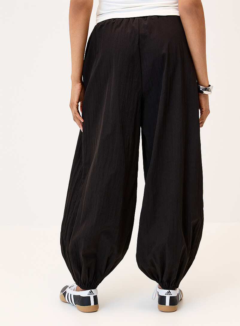 Twik: Le jogger ballon toile craquante Blanc pour femme