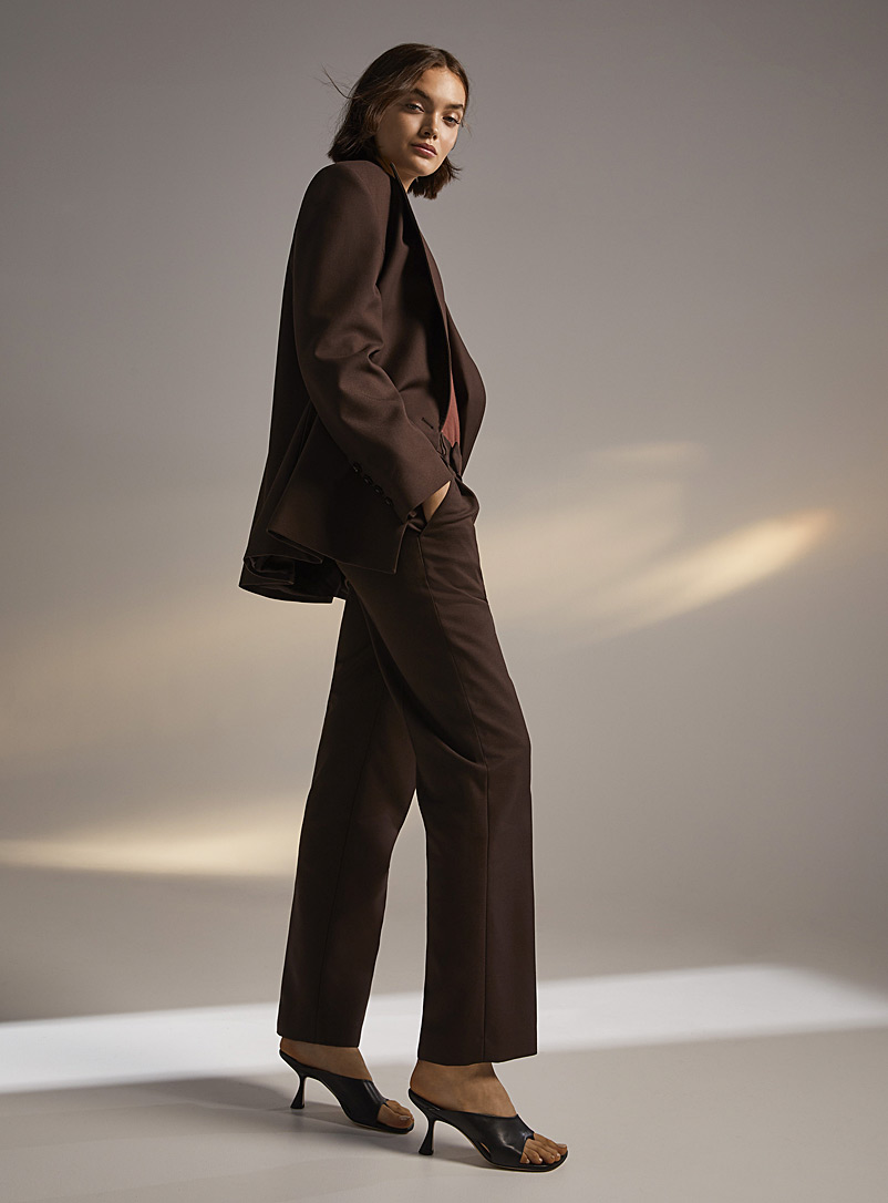 Edito par Simons: Le pantalon brun en twill Brun foncé pour femme