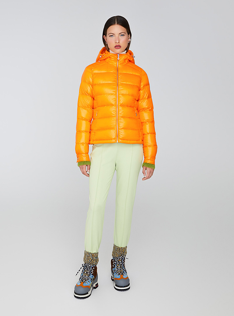Quartz Co. Medium Orange Dorothy lightweight satiny puffer jacket for error