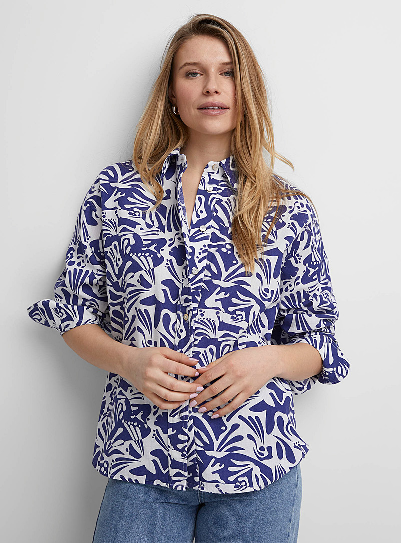 Icône Patterned Blue Touch of linen oversized shirt for women