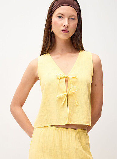 Tie-up reversible cami
