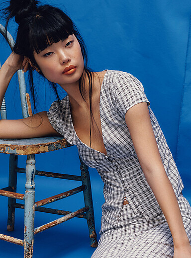 La blouse encolure V lin m&eacute;lang&eacute;