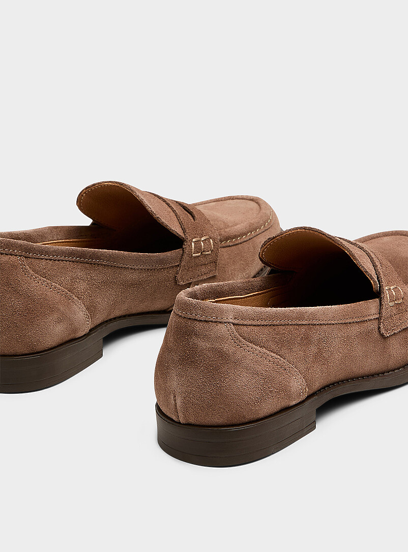 Simons: Le fl&acirc;neur penny en su&egrave;de <b>Fait en Espagne</b> Femme Taupe pour femme