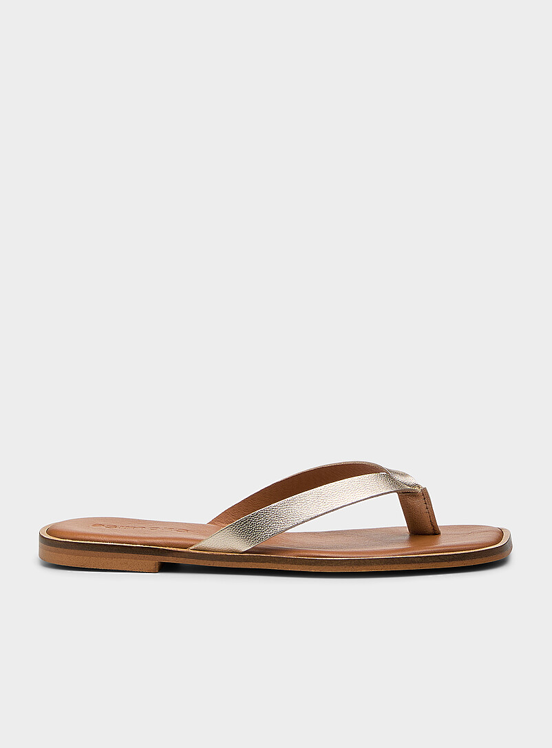 Simons: La sandale coussin&eacute;e bride V cuir <b>Faite en Espagne</b> Femme Noir pour femme