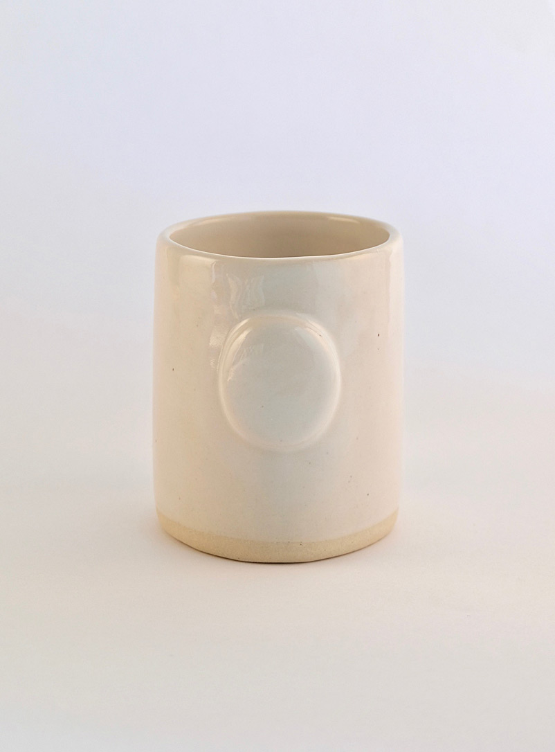Late bloomer ceramics: Le verre de céramique galet Série limitée Beige crème