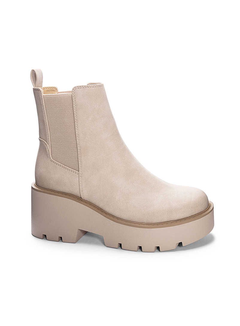 Dirty Laundry LIght beige  Rabbit notched sole Chelsea boots Women for error
