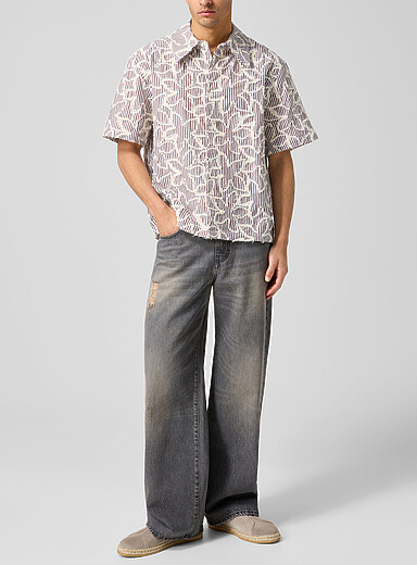 Mass distressed faded wide-leg jean
