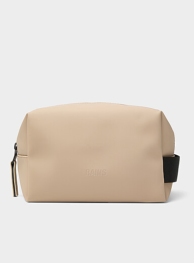 Rains: La trousse de voyage imperm&eacute;able Noir pour homme