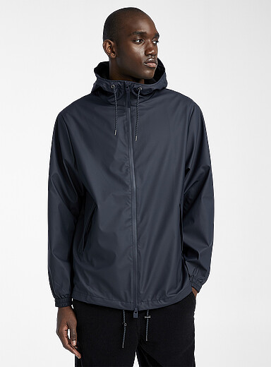 L'imperm&eacute;able court Storm Breaker