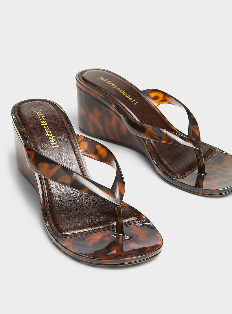 Jeffrey Campbell: La sandale g&eacute;lifi&eacute;e &eacute;caille de tortue Gigabyte Femme Brun &agrave; motifs pour femme