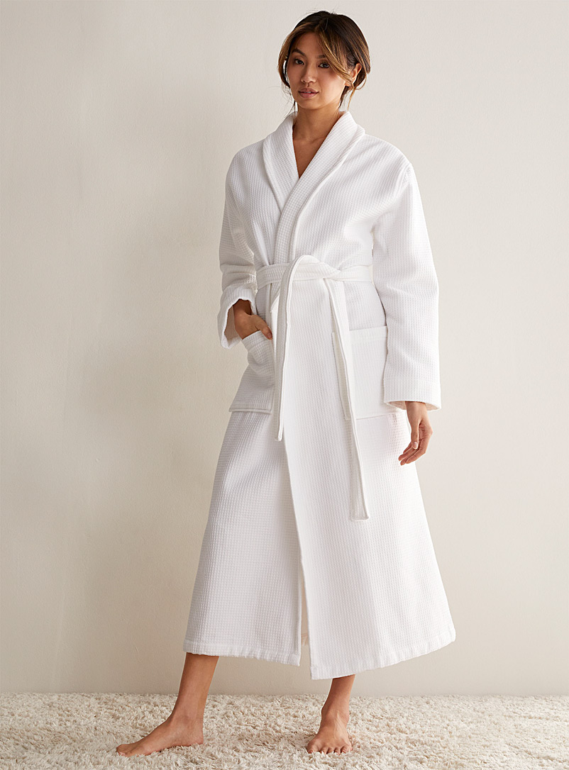 Miiyu White White waffled robe for women