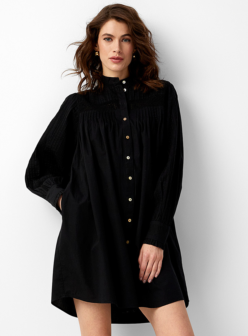 Contemporaine: La robe chemise plis et broderies Noir pour femme