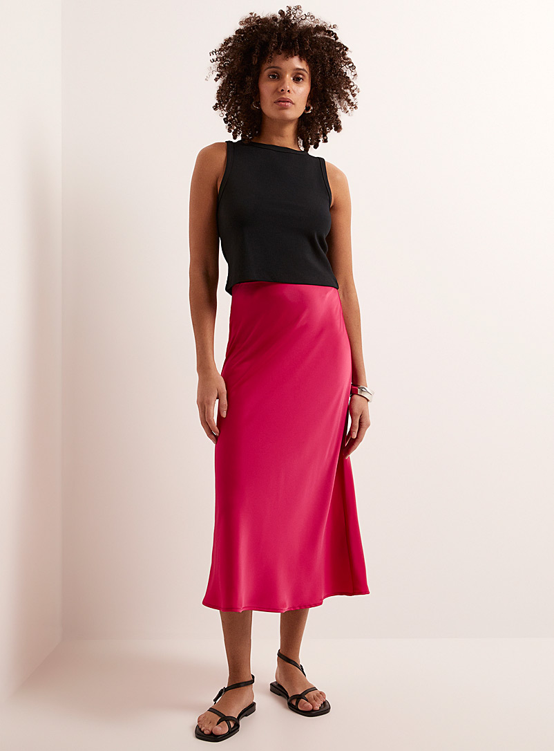 Y.A.S Medium Pink Straight satiny midi skirt for women