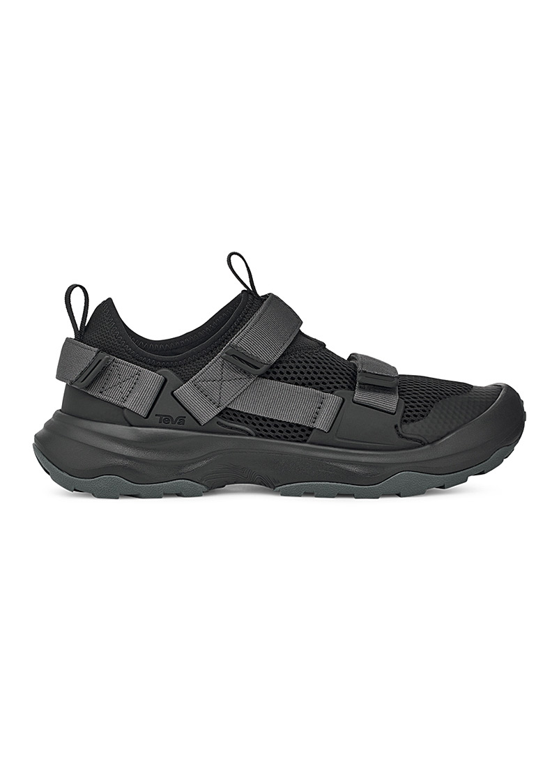 Teva Black Outflow Universal utility shoes Men for error