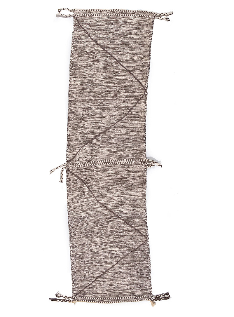 Boho Lab: Le tapis de couloir artisanal trait zigzag Exemplaire unique Brun assorti