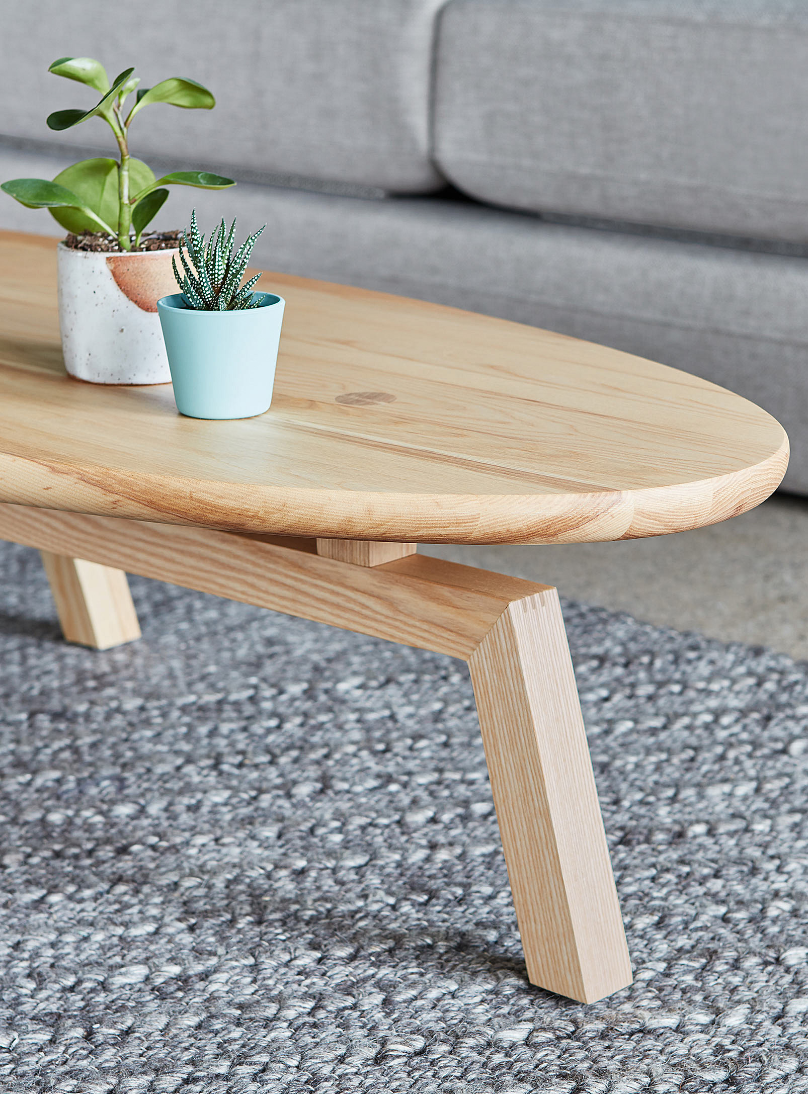 Gus - Large oval wooden coffee table
