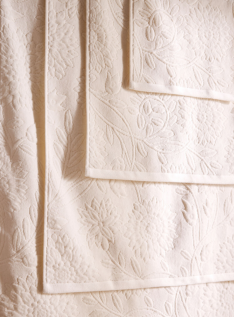 Simons Maison Off White Flowers velvet organic cotton jacquard towels