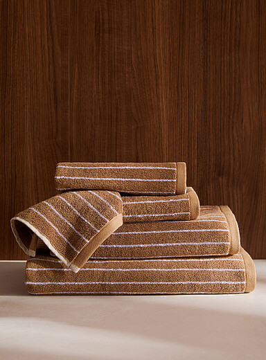 Pinstriped organic cotton towels