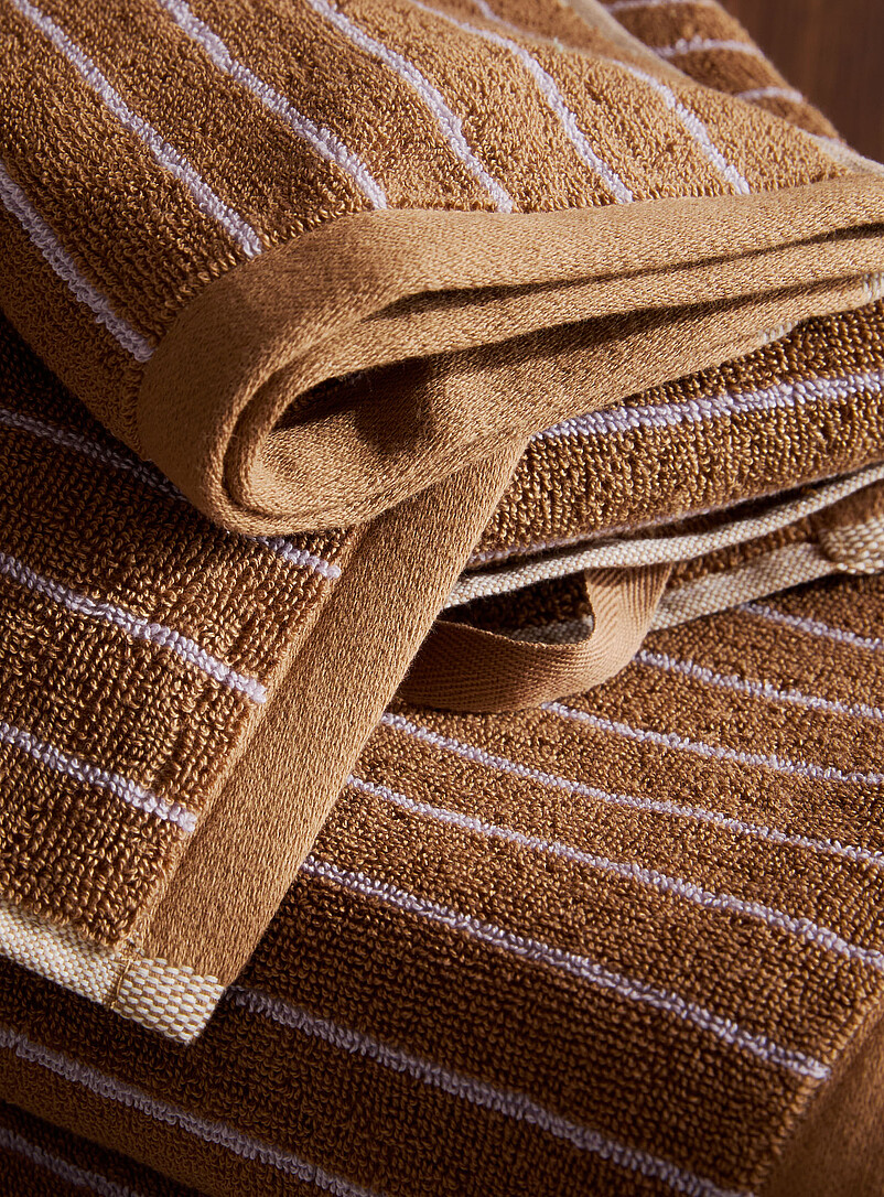 Simons Maison: Les serviettes fines rayures coton bio Brun &agrave; motifs