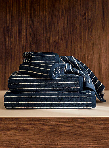 Pinstriped organic cotton towels