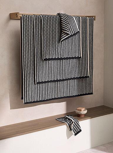 Simons Maison: Les serviettes texture popcorn coton bio Vert &agrave; motifs