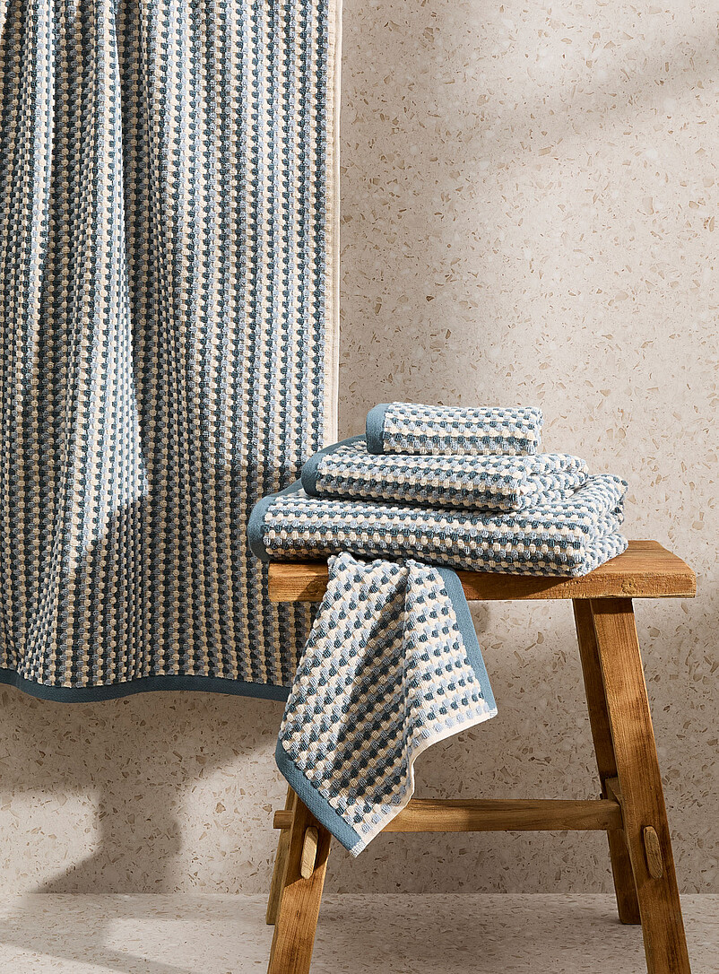 Simons Maison: Les serviettes texture popcorn coton bio Vert &agrave; motifs