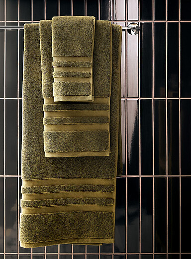 Luxurious organic cotton towels Absorbent, highly soft and plus
