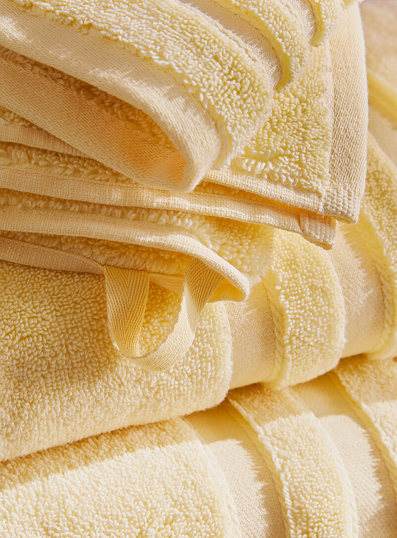 Luxurious organic cotton towels Absorbent, highly soft and plus product image 2