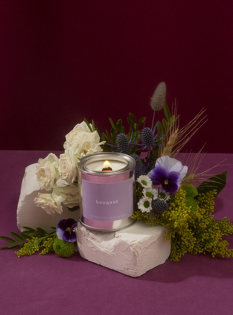 Mala the Brand Lilacs Fall-scented candle