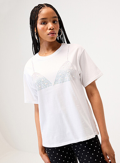 Le t-shirt carr&eacute; maillot strass