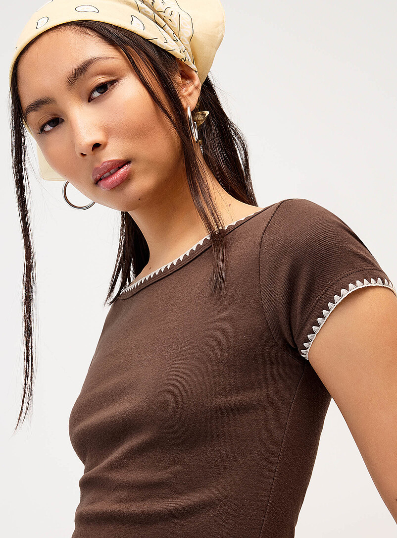 Geo edge boat collar T-shirt product image 2
