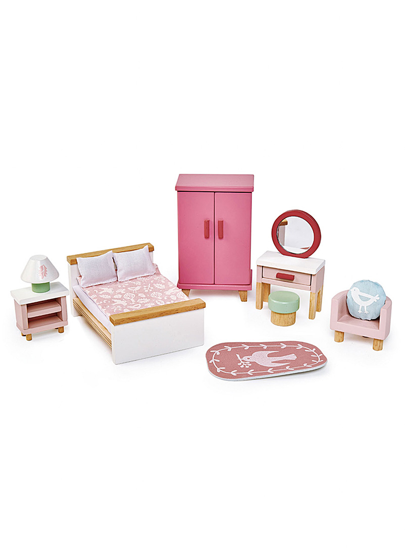 Tender Leaf Toys Assorted Wooden dollhouse bedroom furniture 15-piece set