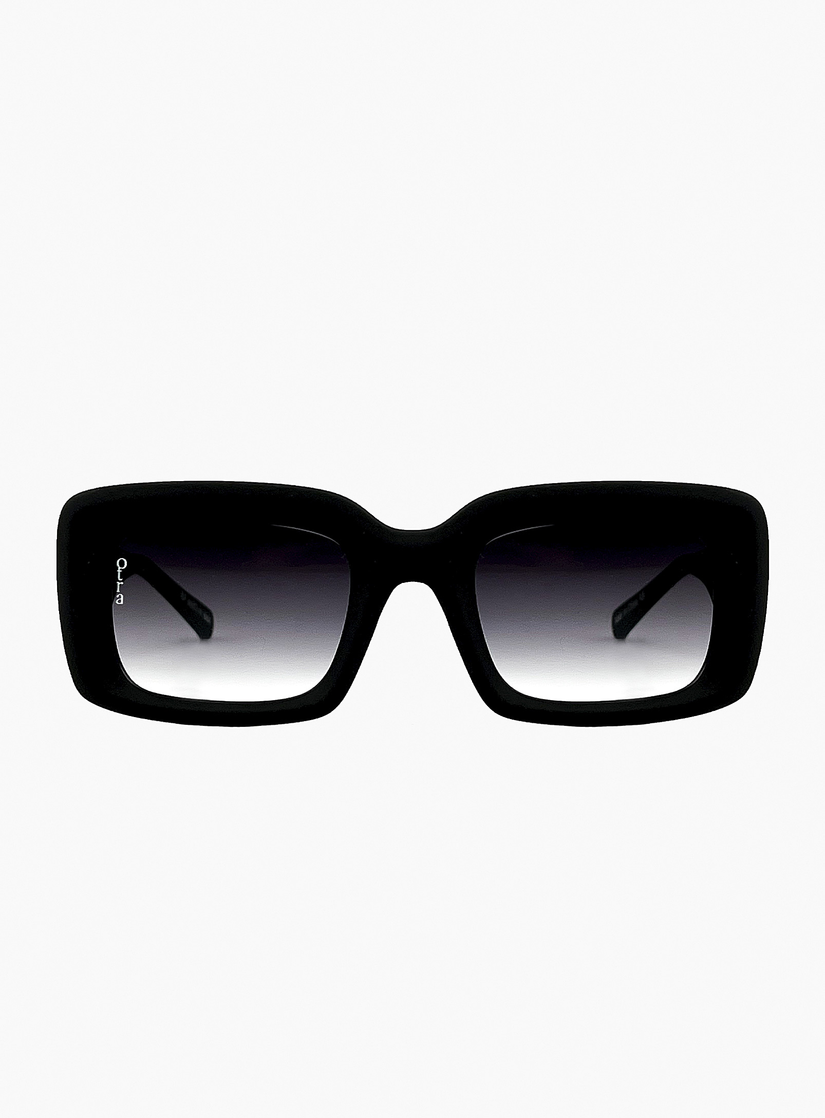 Otra Chelsea Rectangular Sunglasses In Black