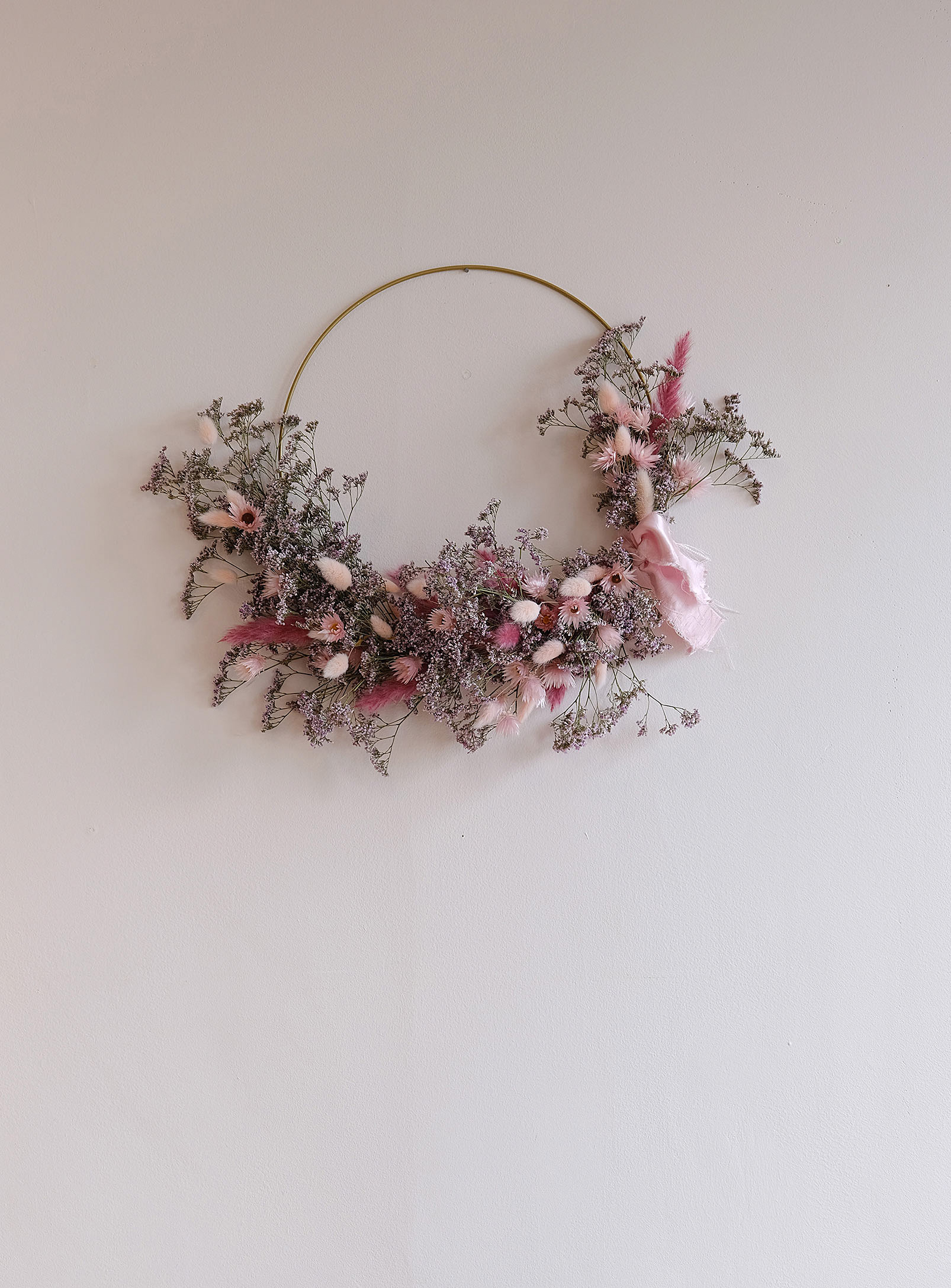 Bonsoir Fleurs - Pale pink wreath