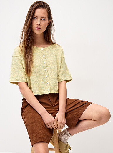 Velvety knit cropped cardigan