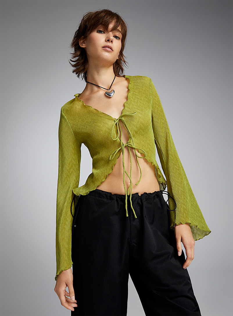 Twik: La blouse plissée cordons à boucler Kaki chartreuse pour femme