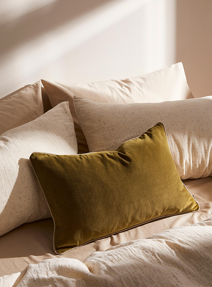 Simons Maison Green Velvety olive cushion 40 x 60 cm
