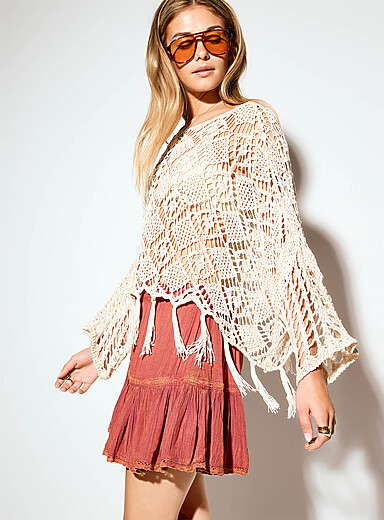 Le poncho crochet&eacute; &agrave; franges