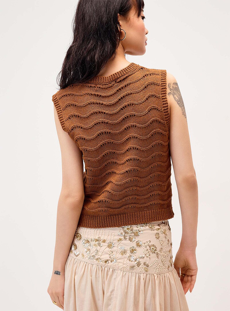 Twik Copper brown  Wavy ribbing sweater vest for women