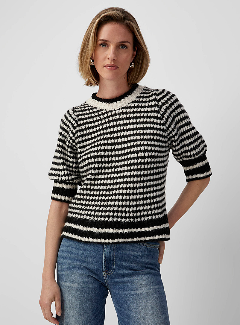 Contemporaine Patterned White Contrasting basketweave knit sweater for women