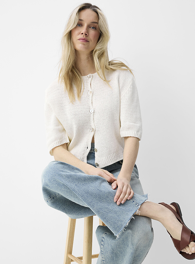 Cardigan coupe évasée, jeu de mailles, blanc cassé | Ulla Popken Cardigan coupe évasée, jeu de mailles, blanc cassé | Ulla Popken