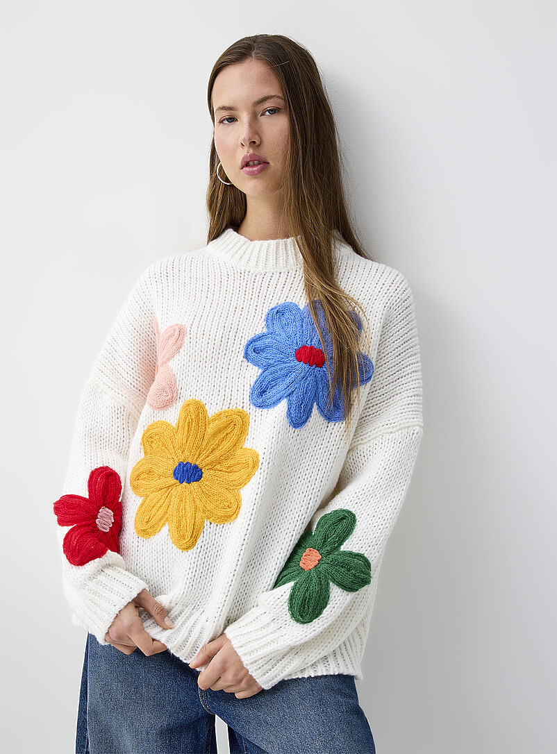 Striped & Patterned Sweaters for Women | Simons Canada