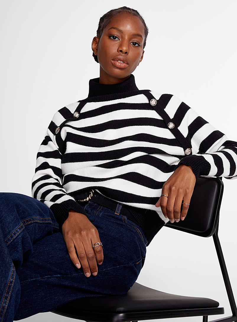 Icône Patterned Black Striped turtleneck sweater for women